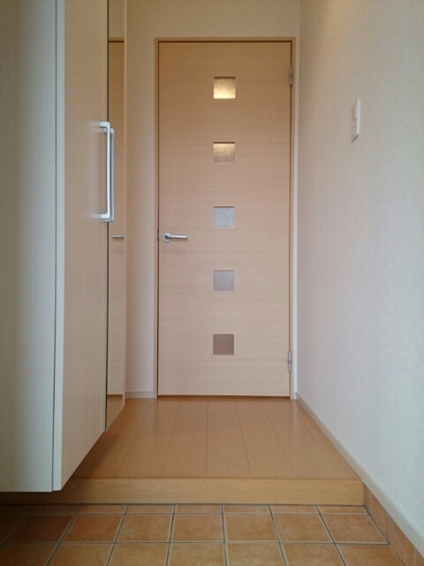 ����8
