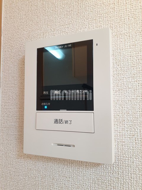 ����10