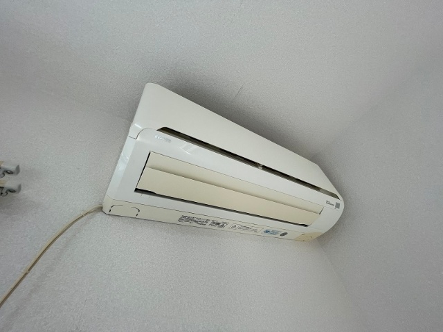 ����10