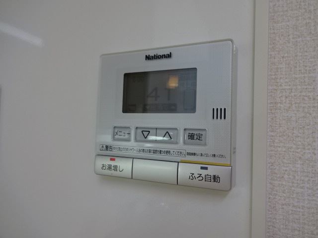 ����11