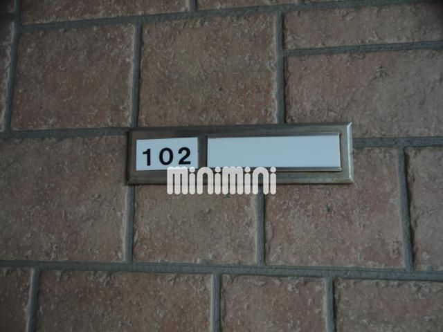 ����10