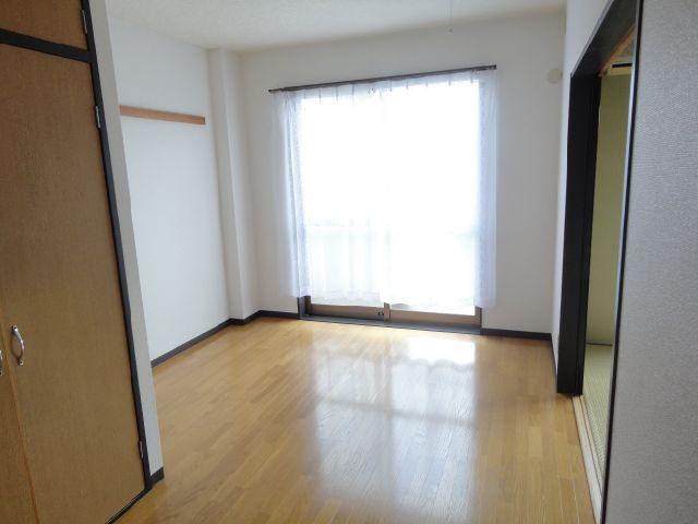 ����2