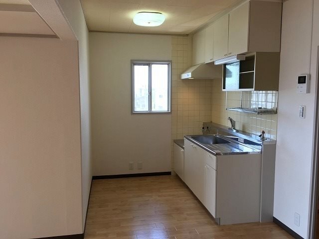 ����2