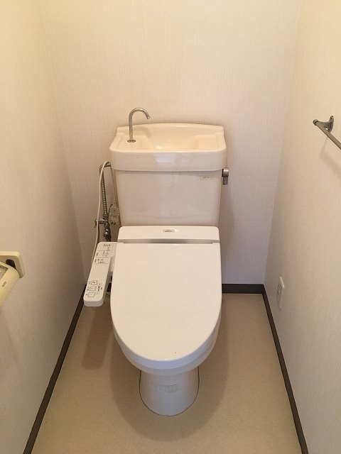 ����7