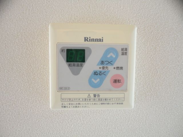 ����10