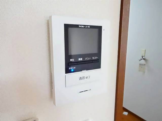 ����11