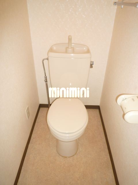 ����9