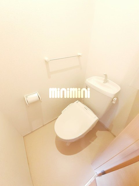 ����9
