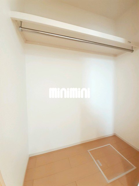 ����6