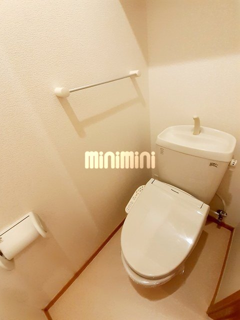 ����9
