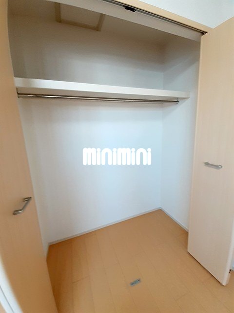 ����6