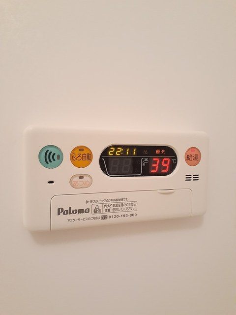 ����11