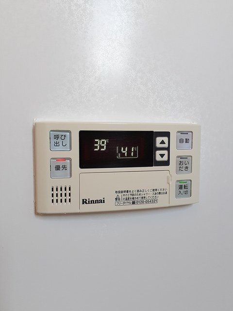 ����11