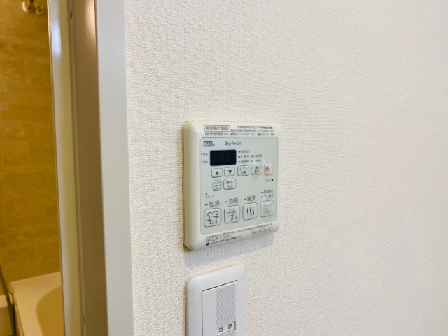����14