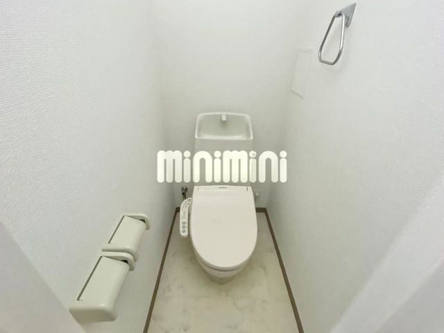 ����8