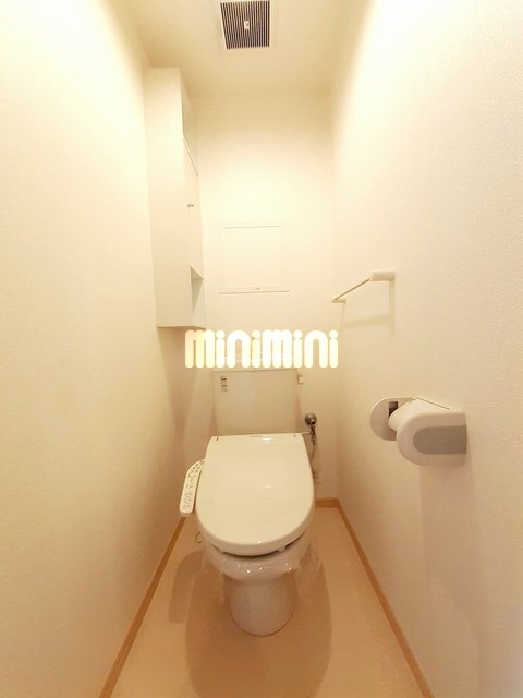 ����8
