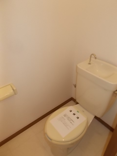 ����8