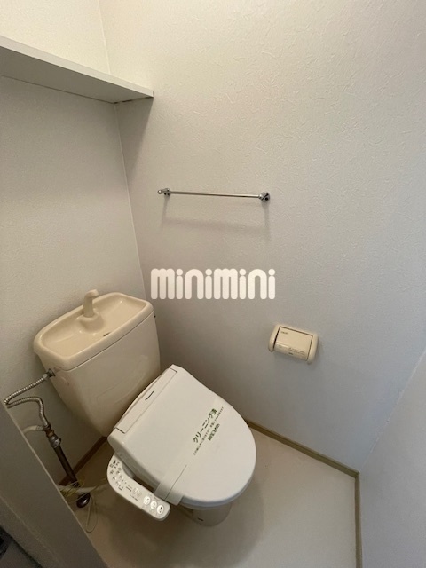 ����9
