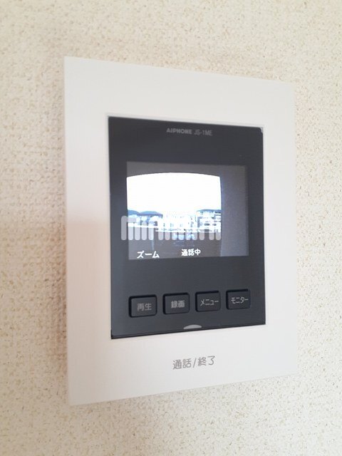 ����10