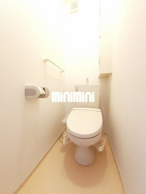 ����8