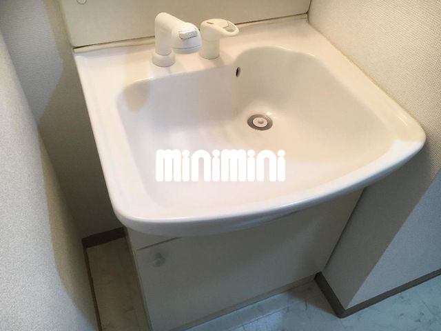 ����6