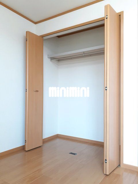 ����7