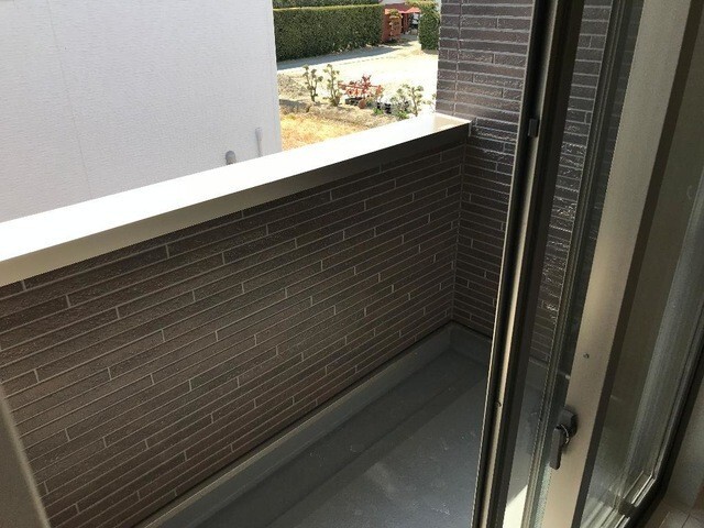����8