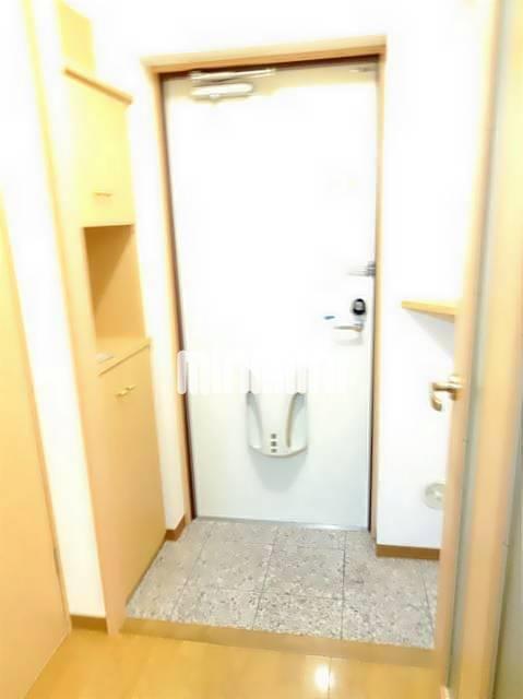 ����9