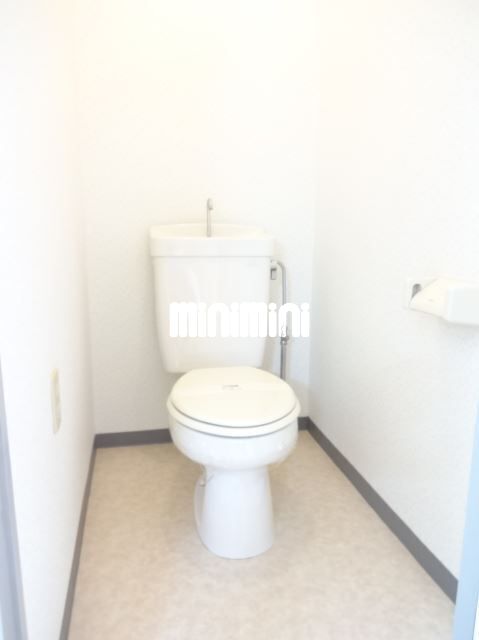 ����3