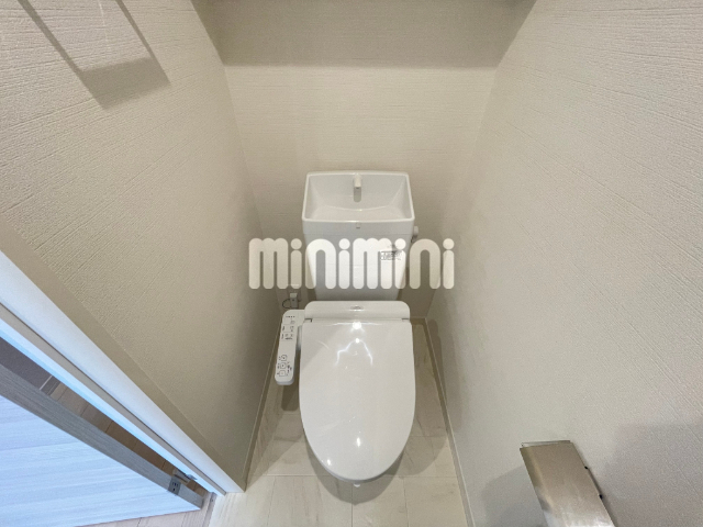 ����4