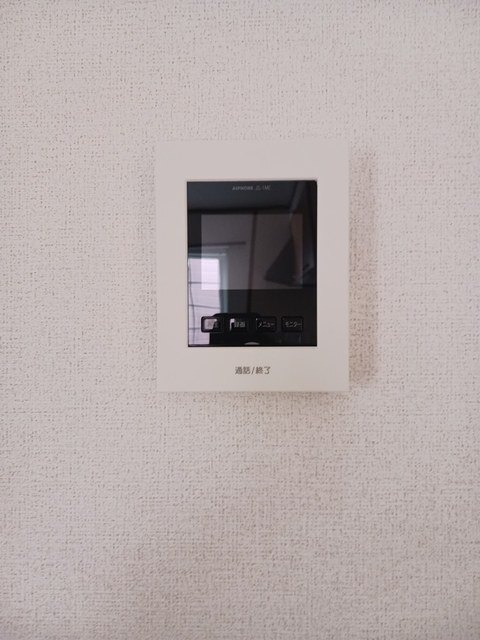 ����11