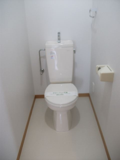 ����4