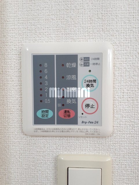 ����11