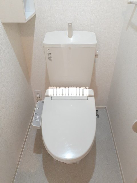 ����4
