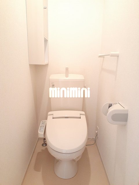 ����4