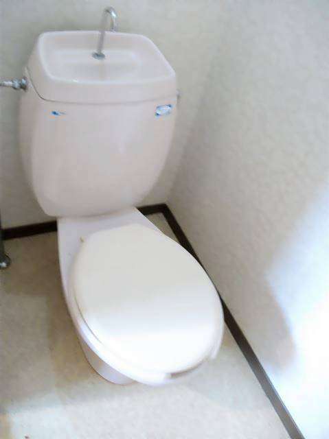 ����4