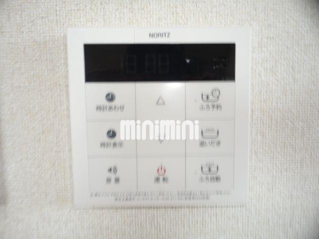����11
