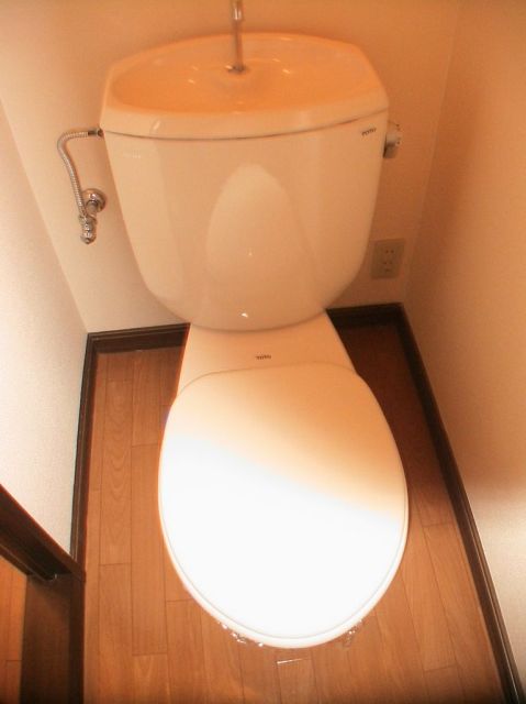 ����4