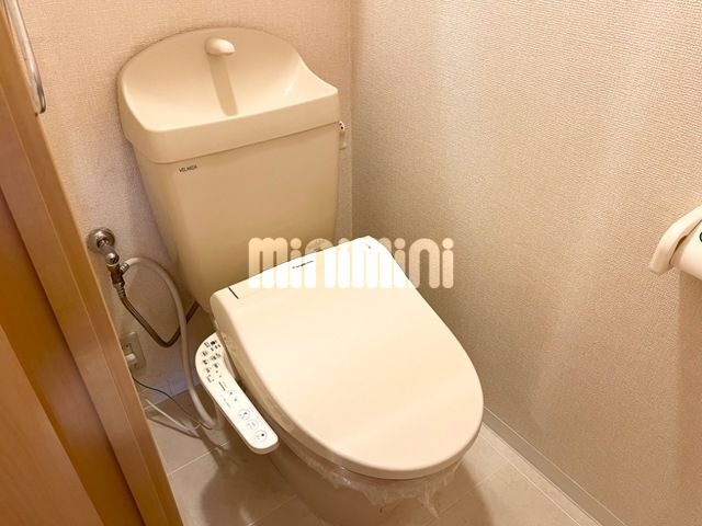 ����4
