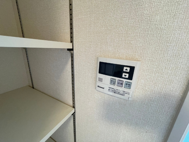 ����10