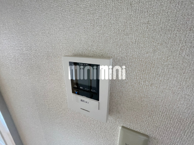 ����10
