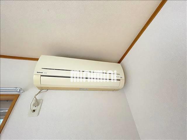 ����10