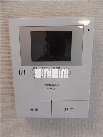 ����10