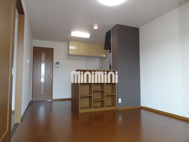 ����4