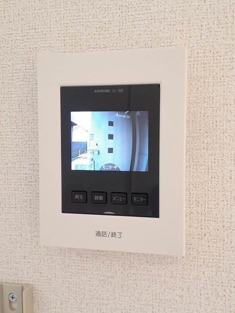 ����10