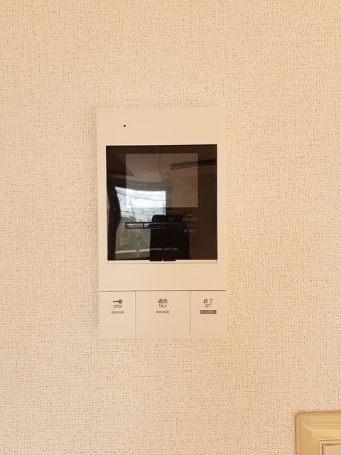 ����10