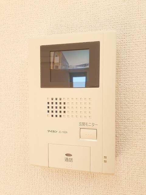 ����11