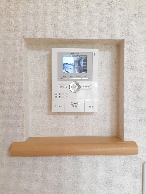 ����11