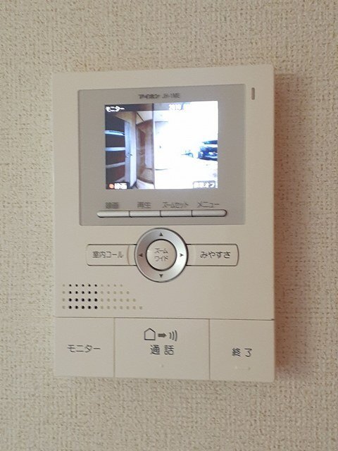 ����11