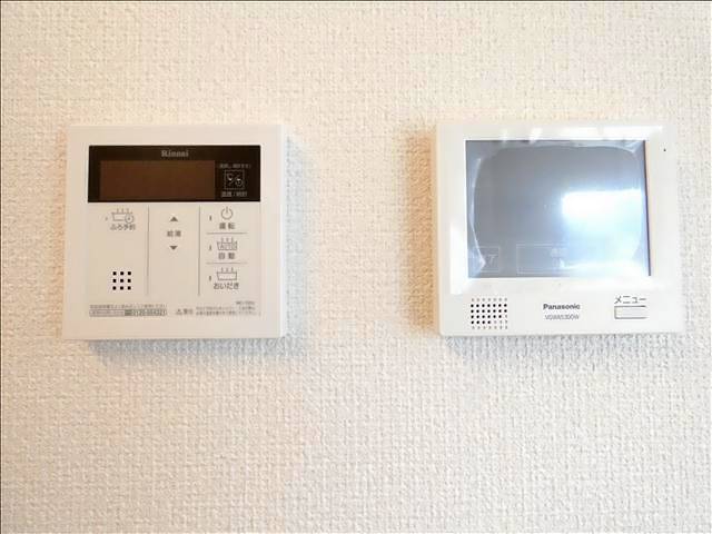 ����10
